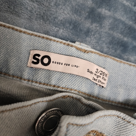 SO Light Wash Distressed Denim Shorts high rise! - Picture 2 of 6